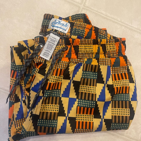 Designed Pants - Picture 2 of 2